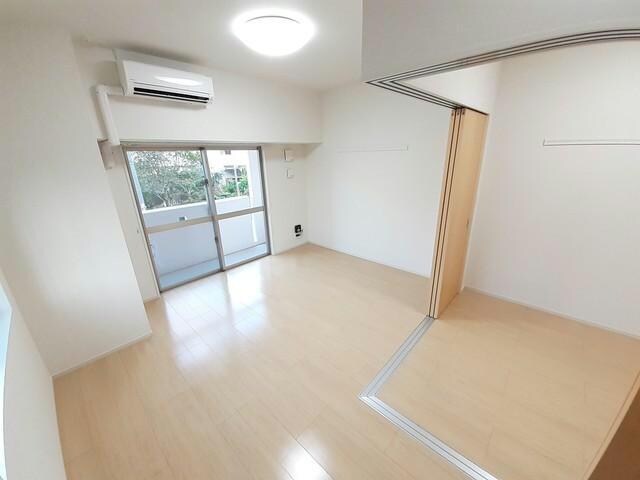 アンドーバーテラス識名の物件内観写真