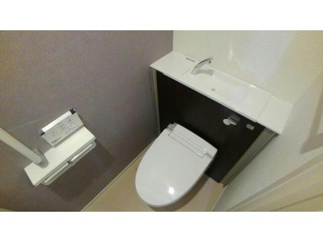 アンドーバーテラス識名の物件内観写真