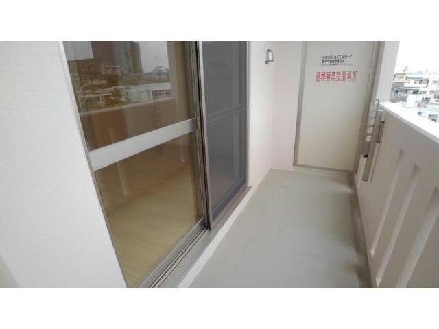 アンドーバーテラス識名の物件内観写真