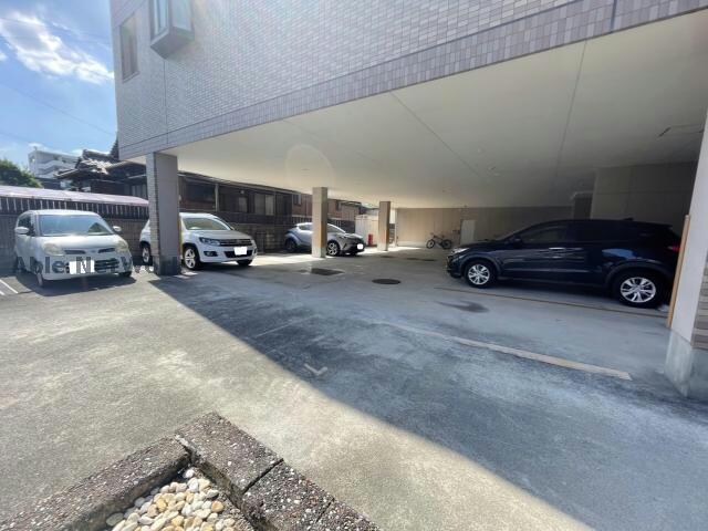 ルミナスパレスの物件外観写真