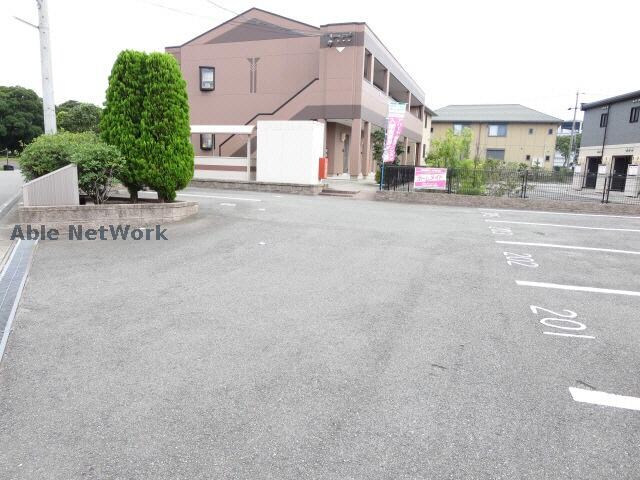 マリンガーデンの物件外観写真