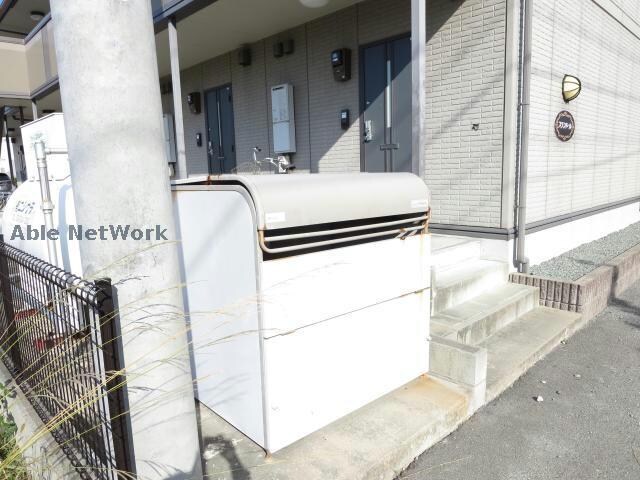 ブランドールの物件外観写真