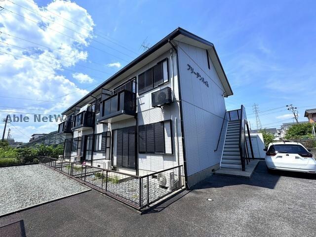 フリーデンハイムの物件外観写真