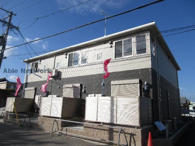 ユニヴァリィ Ｆの物件外観写真