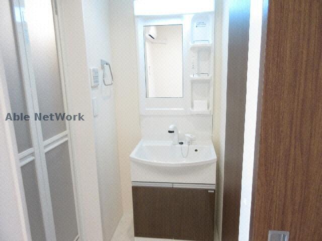 ユニヴァリィ Ｆの物件内観写真