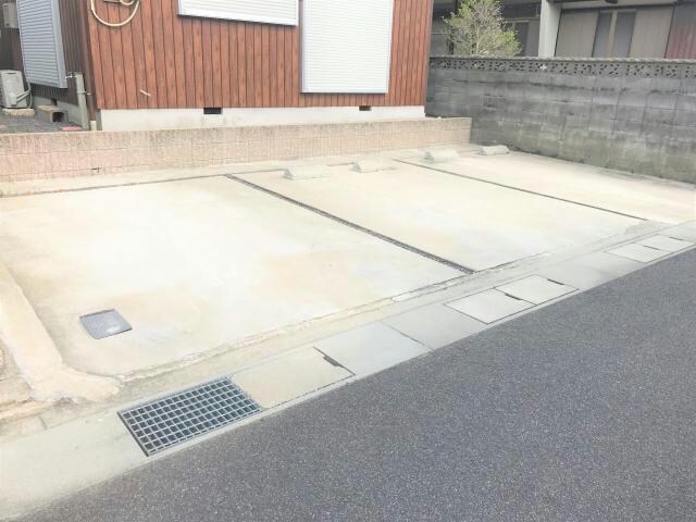 秋桜テラスの物件外観写真