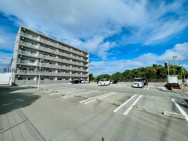 ブルースカイマンションⅩの物件外観写真