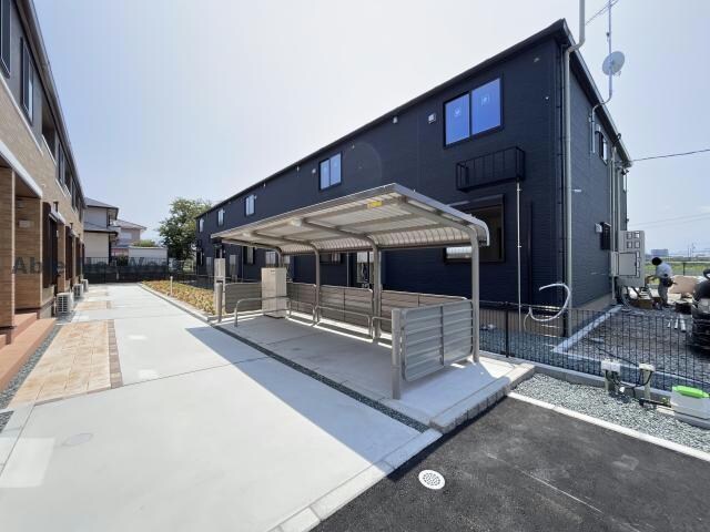 ガーデン一身田の物件外観写真