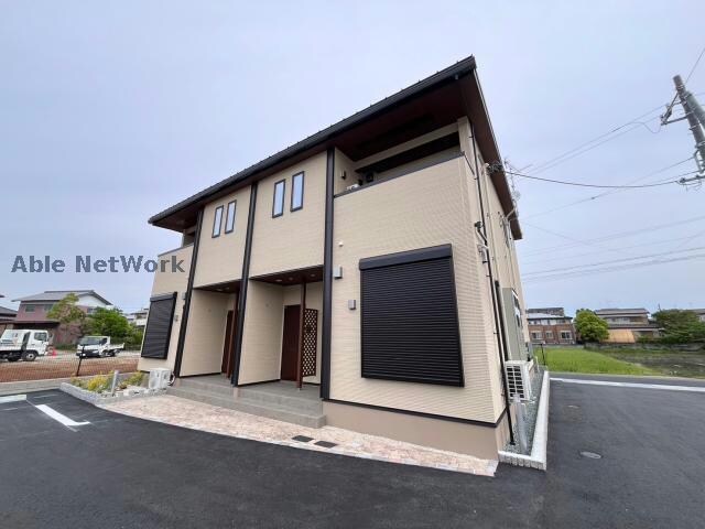 ラルースの物件外観写真