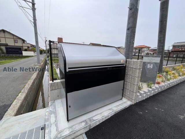 ラルースの物件外観写真