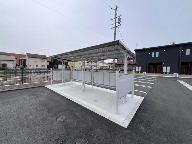 ラルースの物件外観写真