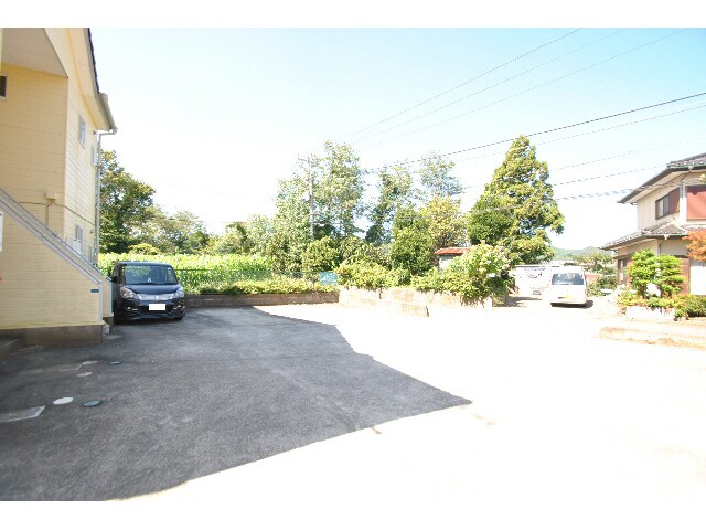 宮本ハイツＡ棟の物件外観写真