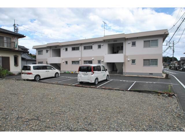 根本ハイツの物件外観写真