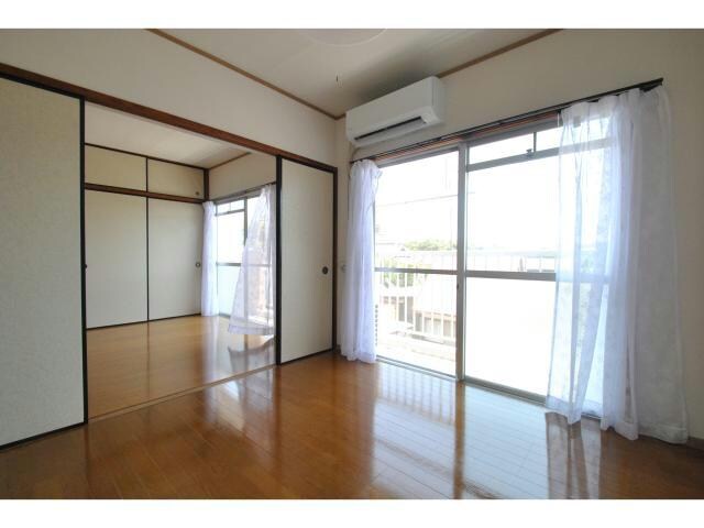 根本ハイツの物件内観写真