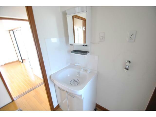 根本ハイツの物件内観写真