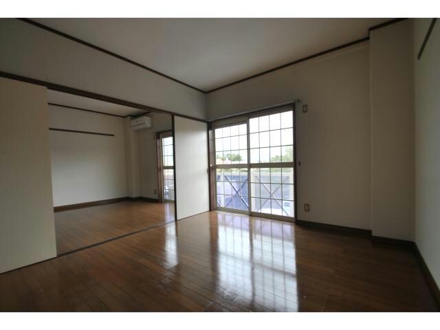 テクノハイム本宿　桃の棟の物件内観写真