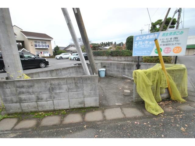 テクノハイム本宿　桃の棟の物件外観写真