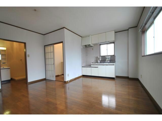 テクノハイム本宿　桃の棟の物件内観写真