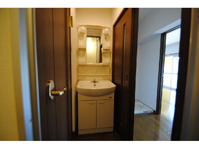 レジデンス東多賀の物件内観写真