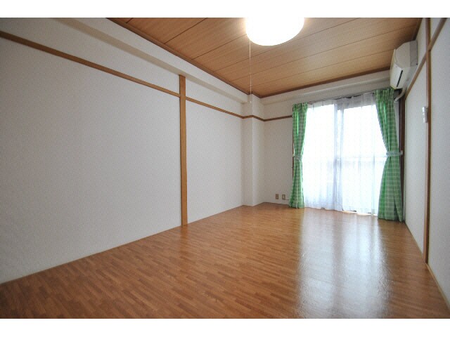 アプリコット多賀の物件内観写真