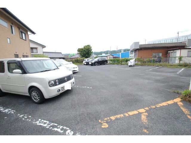 鹿島マンションの物件外観写真