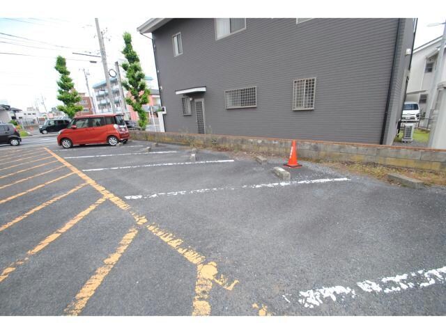 鹿島マンションの物件外観写真