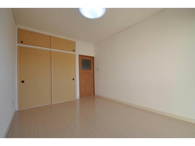 鹿島マンションの物件内観写真