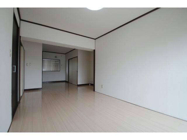 鹿島マンションの物件内観写真