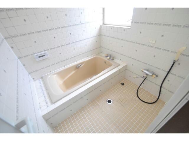 アルト日高の物件内観写真