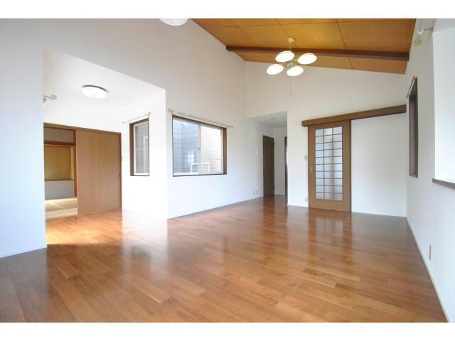 アルト日高の物件内観写真