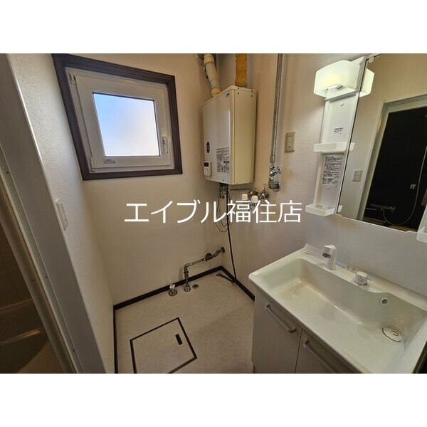 タウンハウスヴァルムＢの物件内観写真