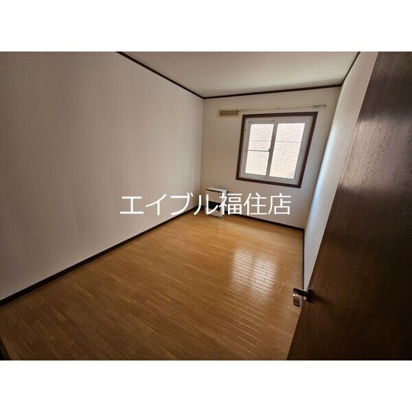 タウンハウスヴァルムＢの物件内観写真