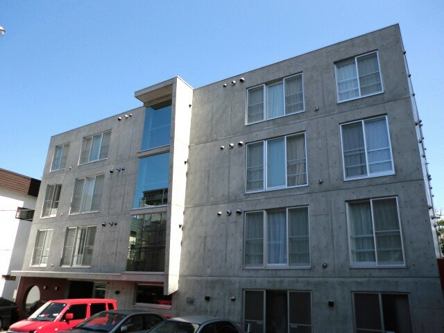 ブリオーレ月寒中央の物件外観写真