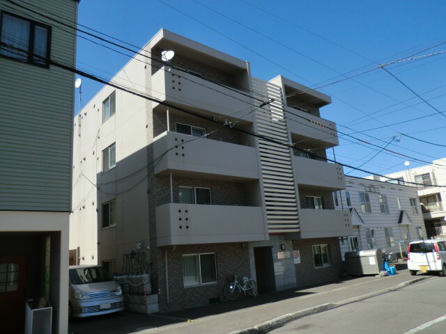 ムーンフェイスの物件外観写真