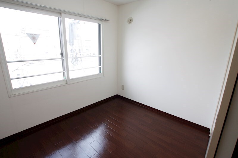 カレラ月寒中央の物件内観写真