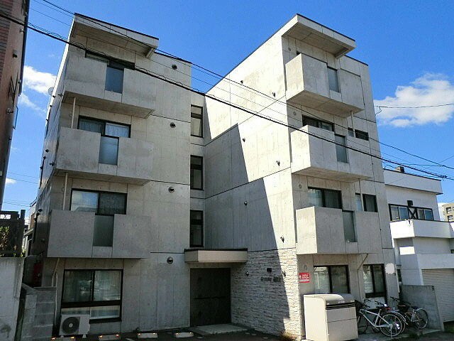 カノン福住の物件外観写真