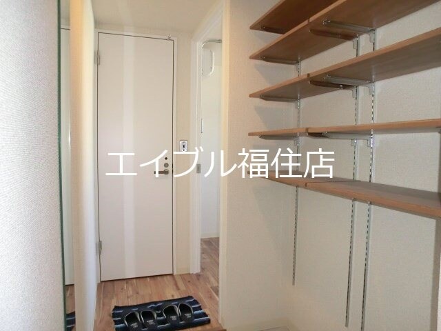 ラヴェーラ福住の物件内観写真