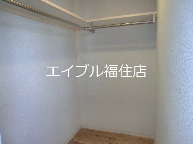 ラヴェーラ福住の物件内観写真