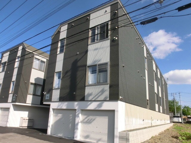 シルキー月寒東B棟の物件外観写真