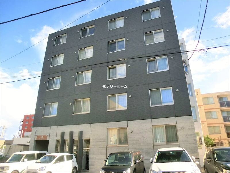 カレラ月寒　セカンドの物件外観写真