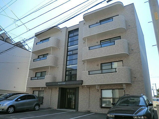 大光六番館の物件外観写真