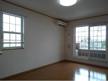 ヴィオラ・Ｙの物件内観写真