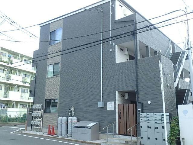 フィユフラッツ坂戸の物件外観写真