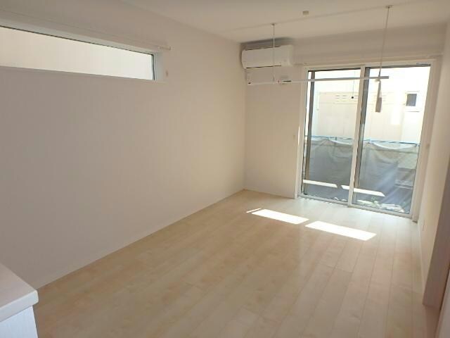 フロレゾンアサウミの物件内観写真