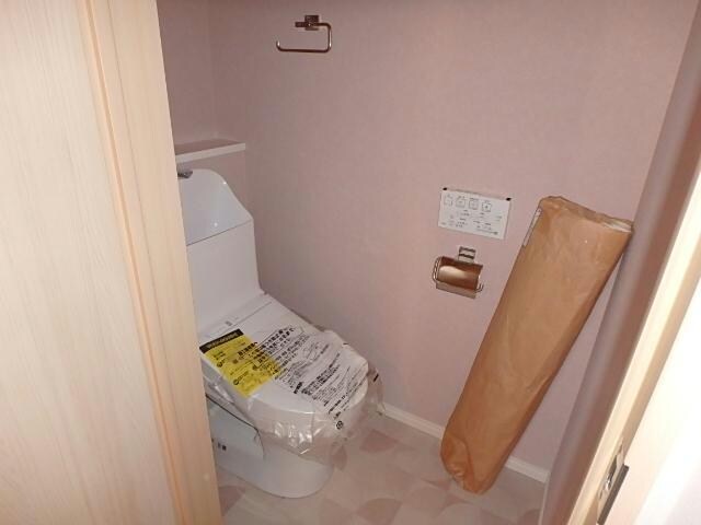 フロレゾンアサウミの物件内観写真