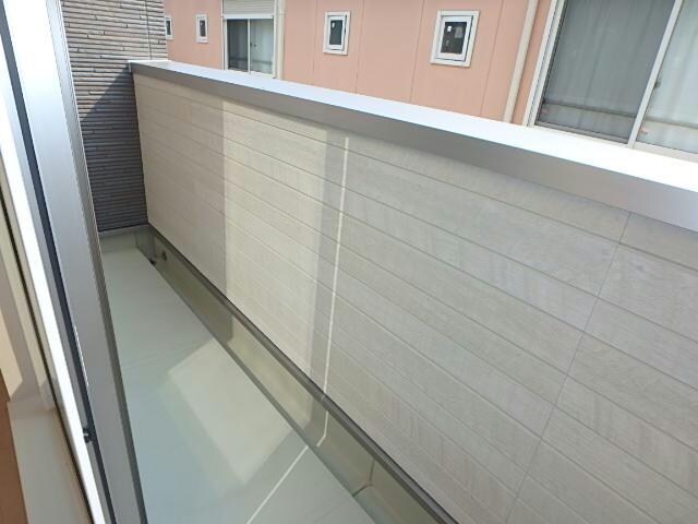 フロレゾンアサウミの物件内観写真