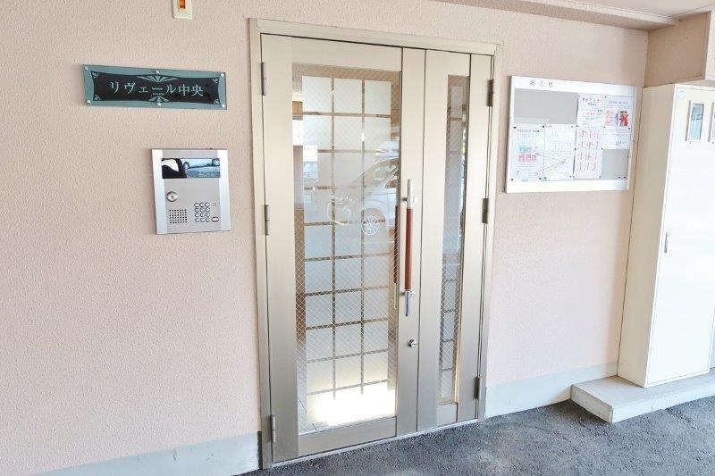 リヴェール中央の物件外観写真