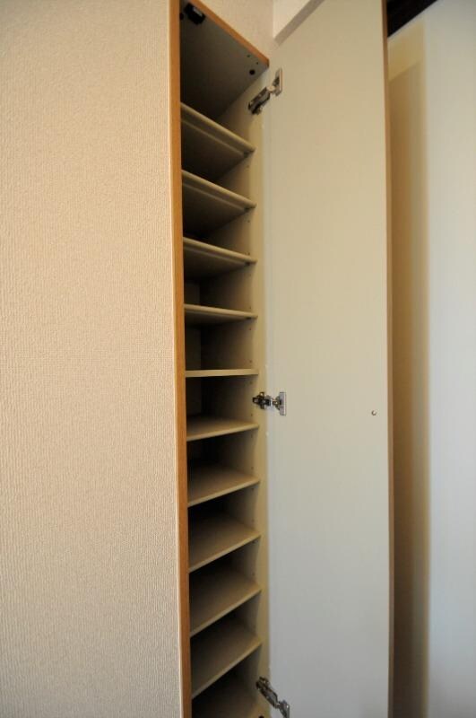 リヴェール中央の物件内観写真