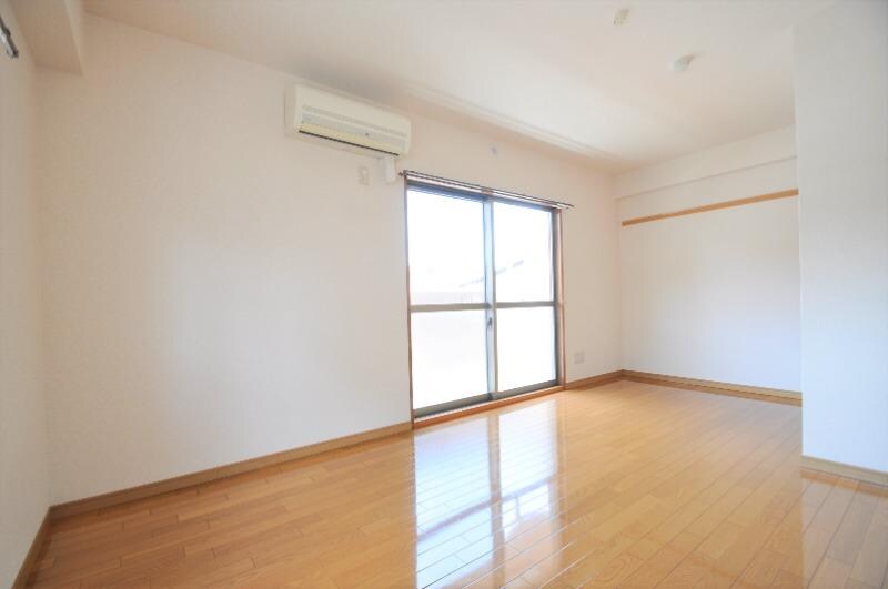 リヴェール中央の物件内観写真