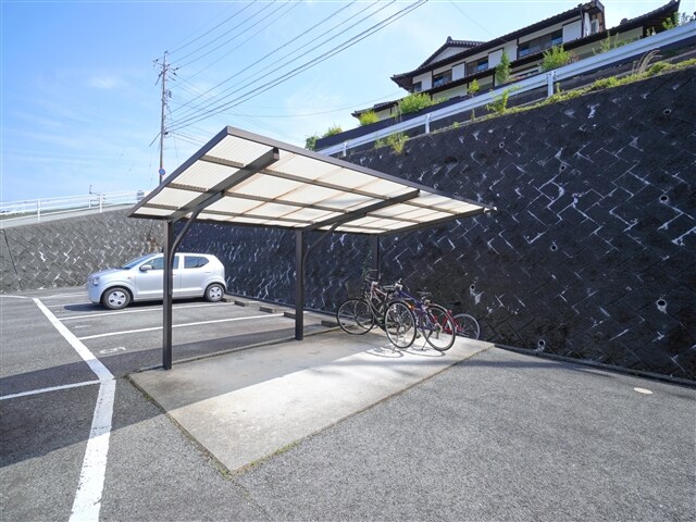 サニークレストの物件外観写真